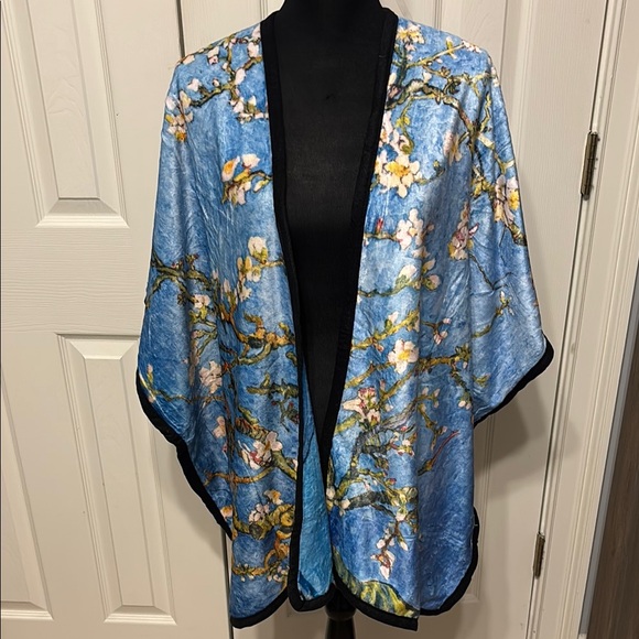 JC Sunny Fleece Floral Wrap - Picture 1 of 9